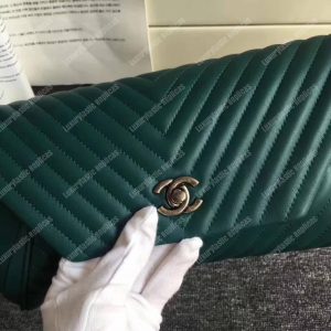 Chanel Reversed Clutch Green - Image 3