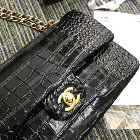 Chanel Classic Medium Handbag Black - Image 7