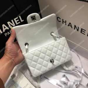 Chanel Mini Flap Bag White - Image 4