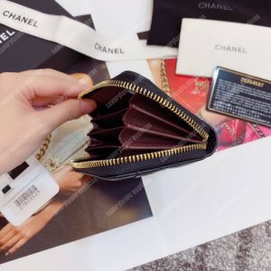 Classic Zipped Card Holder Gold Toned Lambskin Black - Image 6