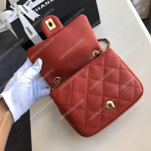 Chanel Small Flap Bag Lambskin Red - Image 5
