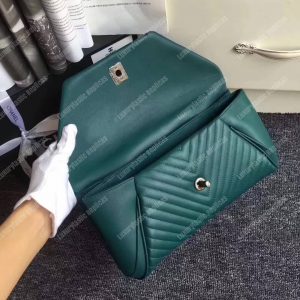Chanel Reversed Clutch Green - Image 7