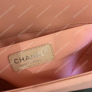 Chanel Boy Medium Caviar Leather Pink - Image 9