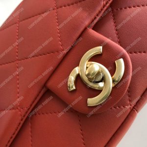 Chanel Small Flap Bag Lambskin Red - Image 7