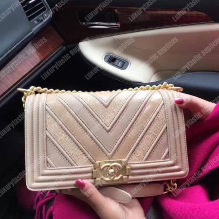 Chanel Medium Boy Flap Bag - Image 8