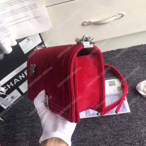 Chanel Medium Boy Handbag Velvet Red - Image 5