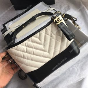 Chanel’s Gabrielle Small Hobo Bag White - Image 7