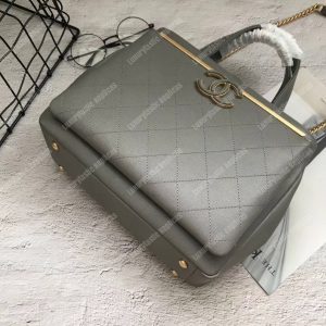 Chanel Large Shopping Bag Grey - Image 7