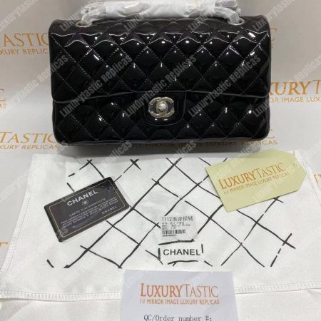 Chanel Classic Medium Flap Bag Black - Image 10