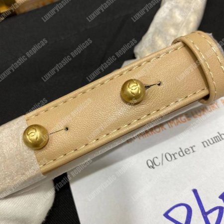 Chanel Medium Boy Flap Bag - Image 16