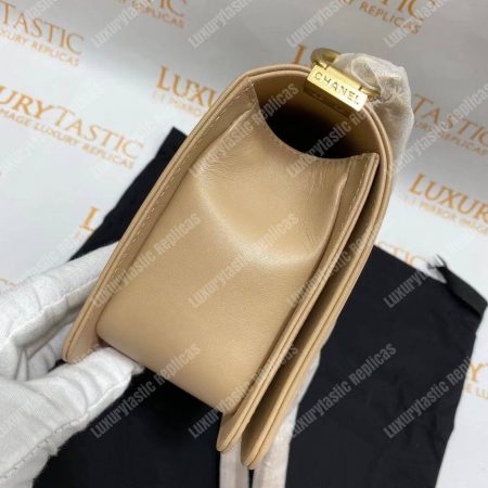 Chanel Medium Boy Flap Bag - Image 21