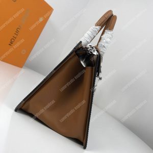 LV Monogram Vernis Sac Tricot Bag Amarante - Image 3