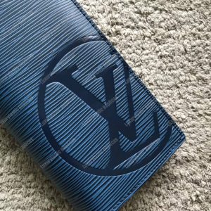 LV Circle signature Brazza Wallet Epi Leather Bleu Azur - Image 3