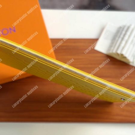 LV Discovery Pochette Damier Infini Yellow - Image 3