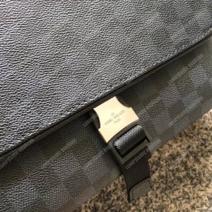 LV Matchpoint Messenger Damier Cobalt Canvas - Image 5