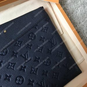 LV Daily Pouch Monogram Empreinte Bleu Infini - Image 3