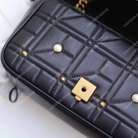 Gucci GG Marmont Small Matelassé Shoulder Bag With Pearls Black - Image 4