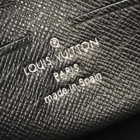 LV Damier Ebene Pochette Voyage MM - Image 8