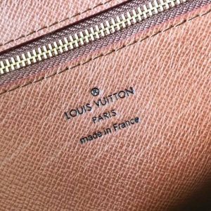 LV Trocadero 27 Messenger Bag Monogram Canvas - Image 8