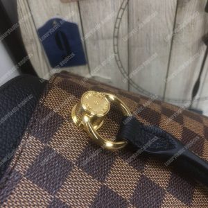 LV Riverside Damier Ebene Noir - Image 8