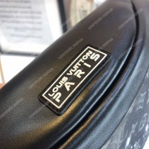 LV Discovery Bumbag Monogram Galaxy - Image 5