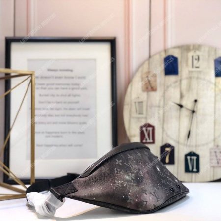 LV Discovery Bumbag Monogram Galaxy - Image 4