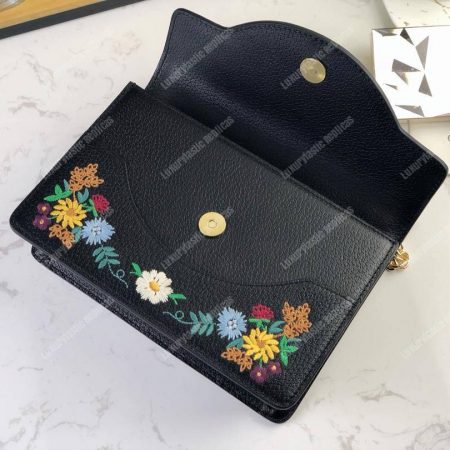 Gucci Embroidered Small Shoulder Bag Leather Black - Image 5