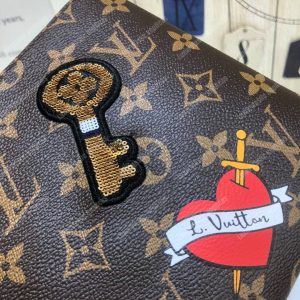 LV City Pouch Monogram Canvas - Image 5