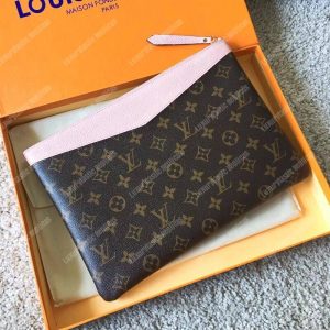 LV Daily Pouch Monogram Rose Poudre - Image 3