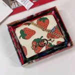 Gucci Zumi Strawberry Print Card case wallet