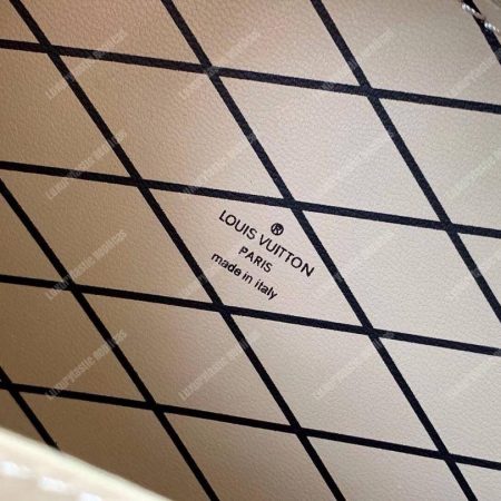 LV Mini Boîte Chapeau Monogram Reverse Canvas - Image 9