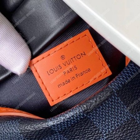 LV Damier Cobalt Canvas Race Discovery Bumbag - Image 8