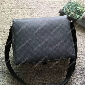 LV Matchpoint Messenger Damier Cobalt Canvas - Image 7