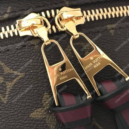 LV Tuileries Besace Shoulder Bag Creme - Image 7