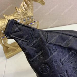 LV Discovery Bumbag G65 Monogram Shadow - Image 7