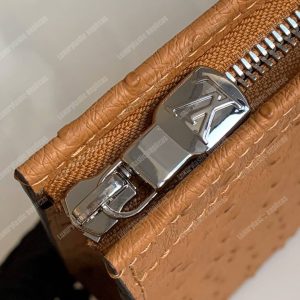LV Pochette Voyage Ostrich Skin - Image 5