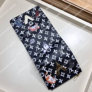 LV Twist Compact Wallet Catogram Dogs and Cats Black White - Image 3