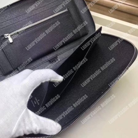 LV Taiga Organizer Atoll Wallet Black - Image 3