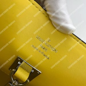 LV Milla PM Veau Nuage Vert Acide - Image 4