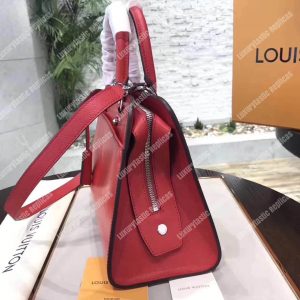 LV Epi Vaneau MM Bag Epi Leather Red - Image 3