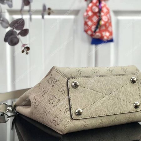 LV Babylone Chain BB Mahina Galet Gray Braided Handle - Image 6