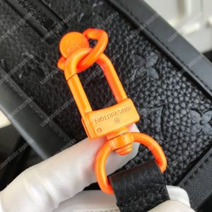 LV Soft Trunk Taurillon Monogram Leather Absolute - Image 4