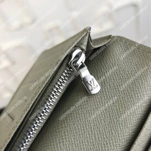 LV Brazza Wallet Taiga Leather Silver - Image 5