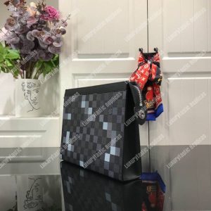 LV Pochette Voyage MM Damier Graphite Pixel - Image 3
