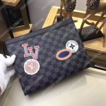 LV Pochette Voyage MM Damier Graphite Canvas 2017