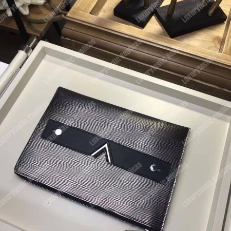 LV Pochette Essential V Epi Leather - Image 6