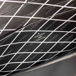 LV Trunk Chain Wallet Noir - Image 9