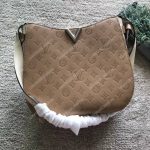 LV Very Hobo Very Leather Sesame Creme