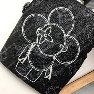 LV Zip Key Ring Monogram Vivienne Eclipse Black - Image 6