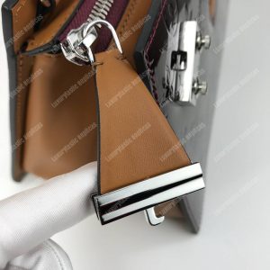 LV Monogram Vernis Sac Tricot Bag Amarante - Image 5